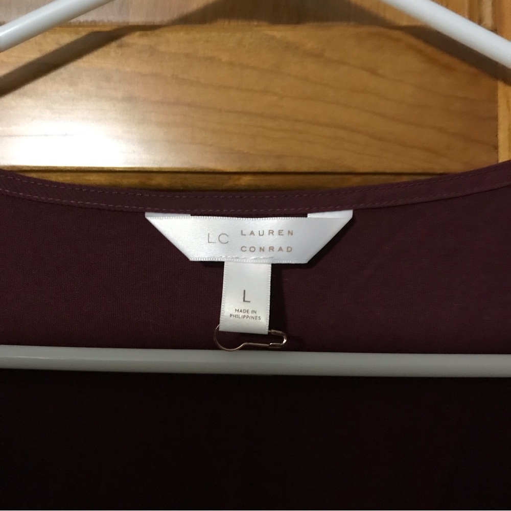 LC Lauren Conrad Maroon Cap Sleeve Top - Picture 2 of 5